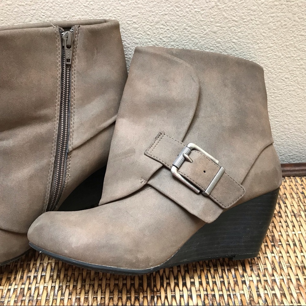 ACOREENE Wedge Booties